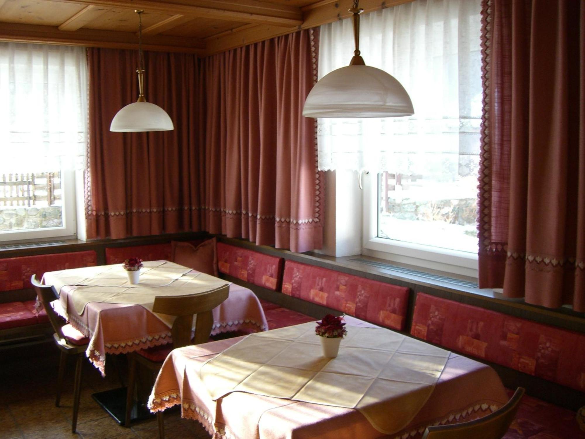 Haus Arnika Hotell Nauders Exteriör bild